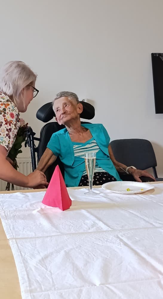 NAROZENINY - srpen 13