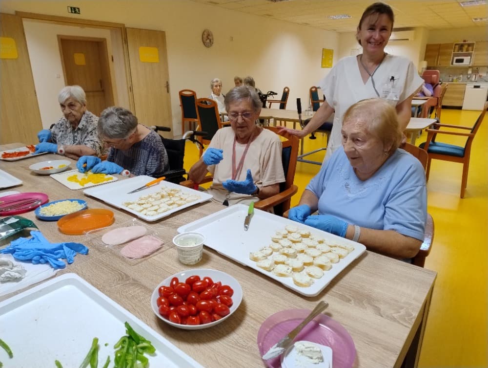 NAROZENINY - srpen 15