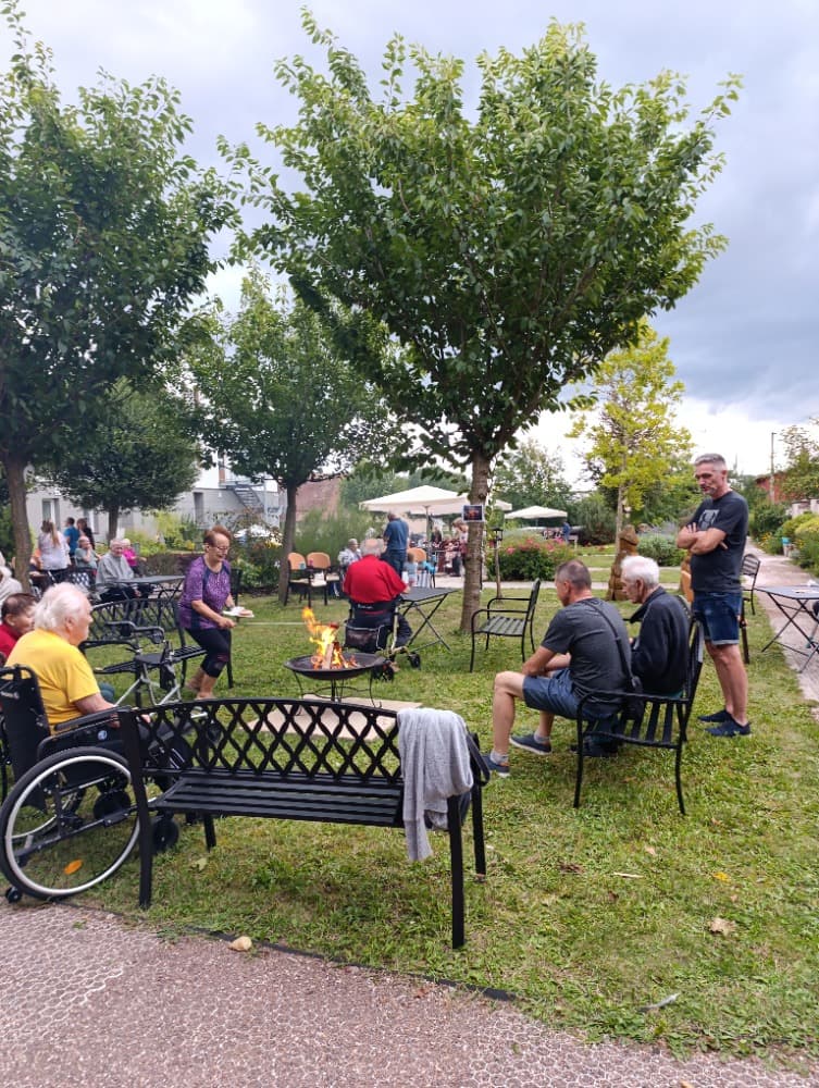 Buřtobraní s country kapelou Medvědi 7