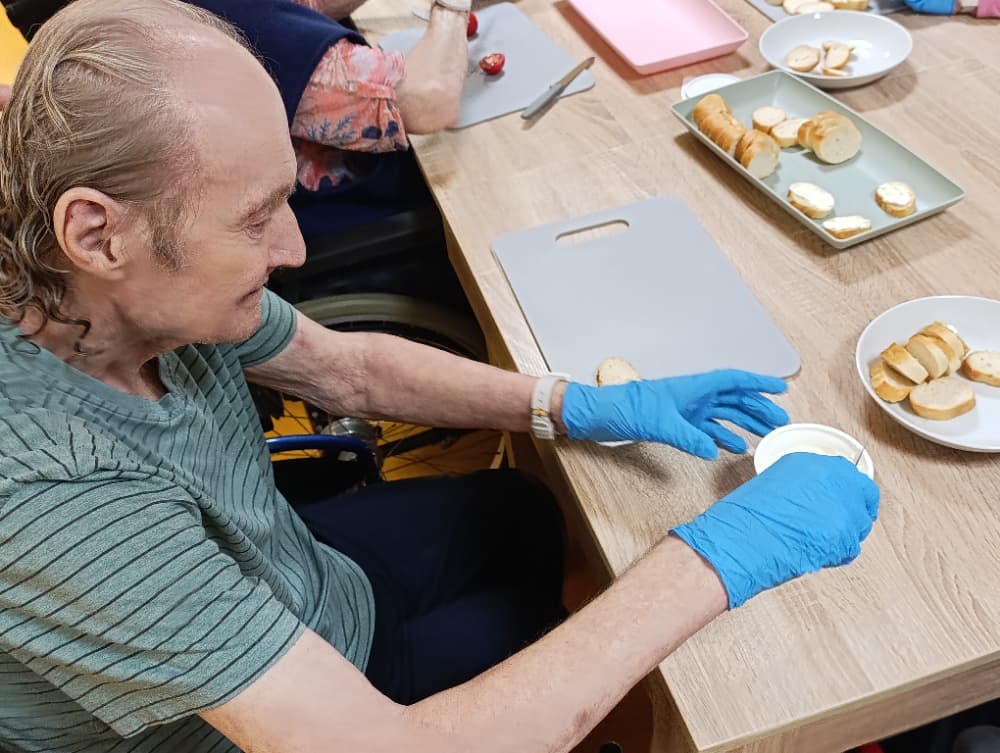 NAROZENINY - září 0