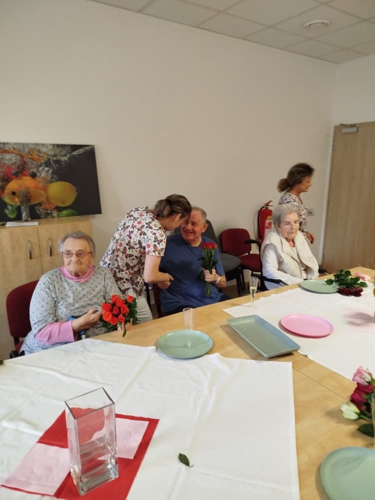 NAROZENINY - září 27