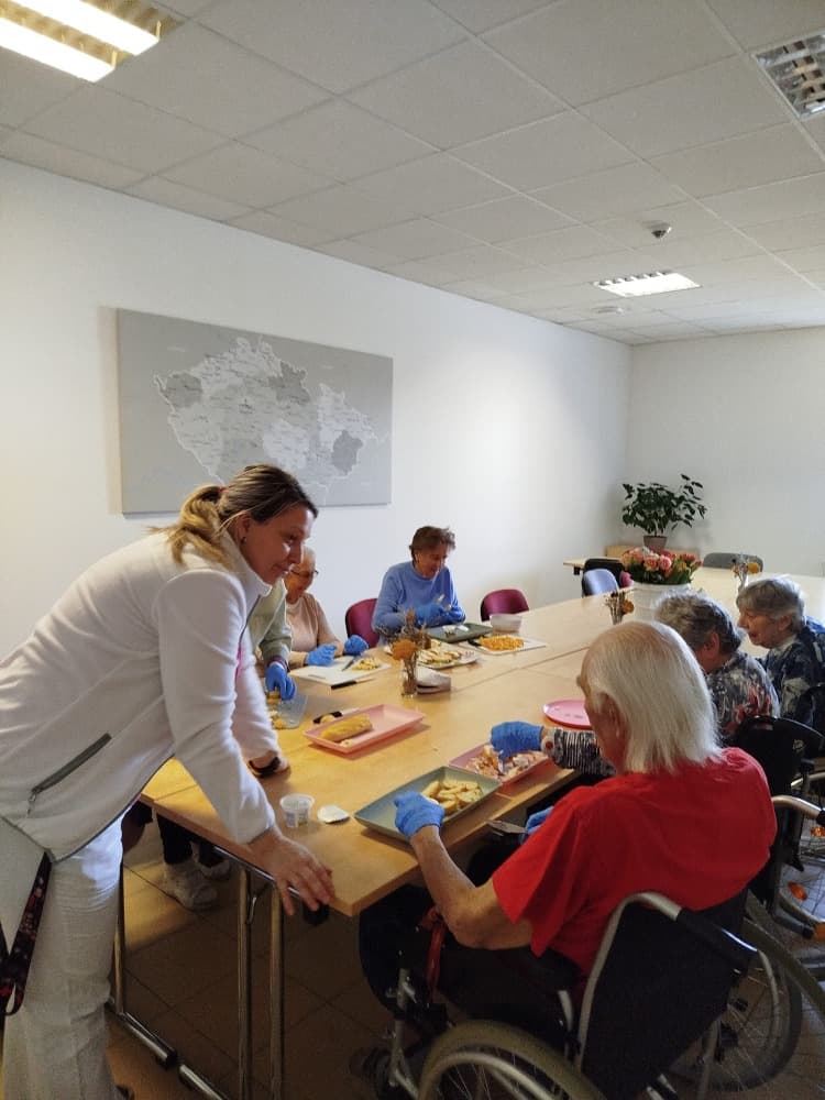 NAROZENINY - únor 5