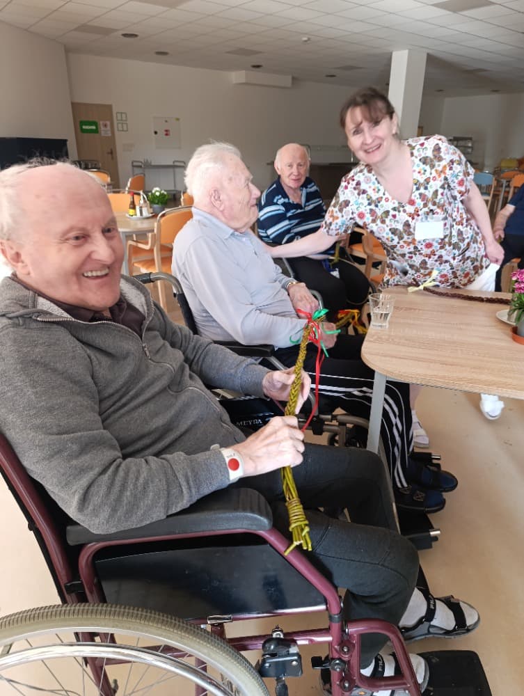 Pletení pomlázek + velikonoční stromky 7