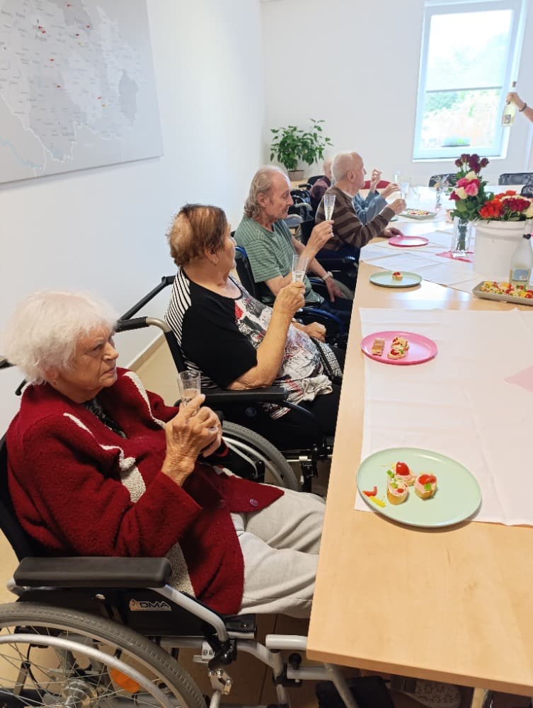 NAROZENINY - září 9