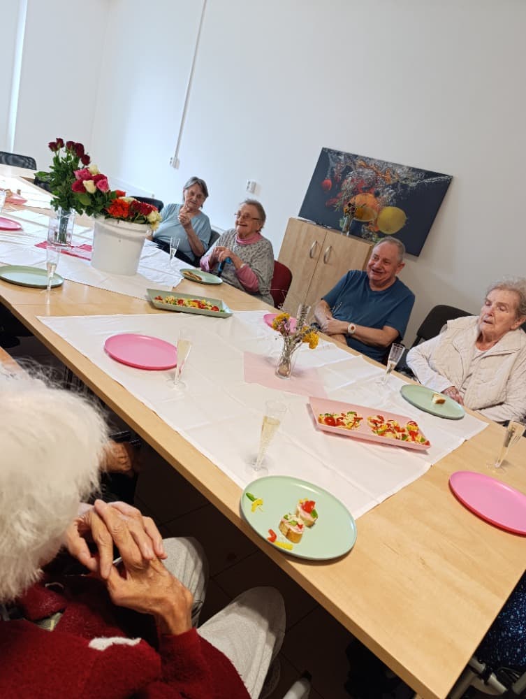 NAROZENINY - září 15