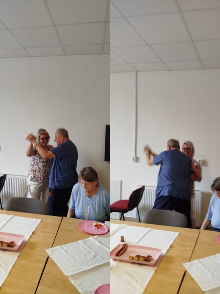 NAROZENINY - září 25