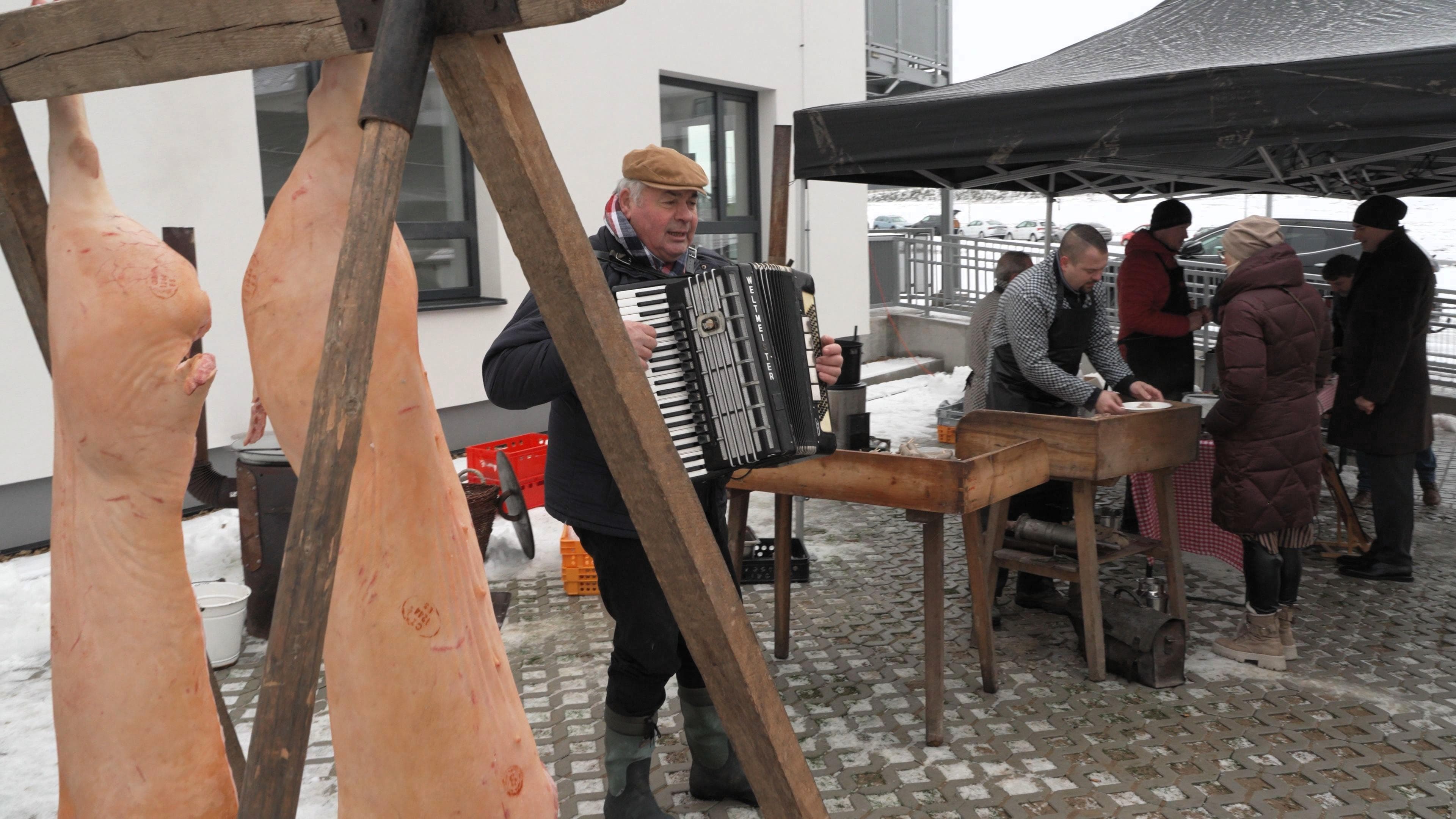 Grand Opening! 🏩🧓👵 4