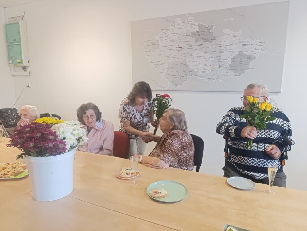 NAROZENINY - listopad 1