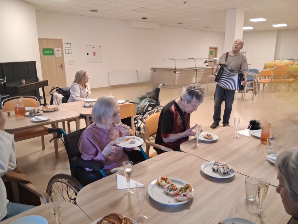 NAROZENINY - březen 6