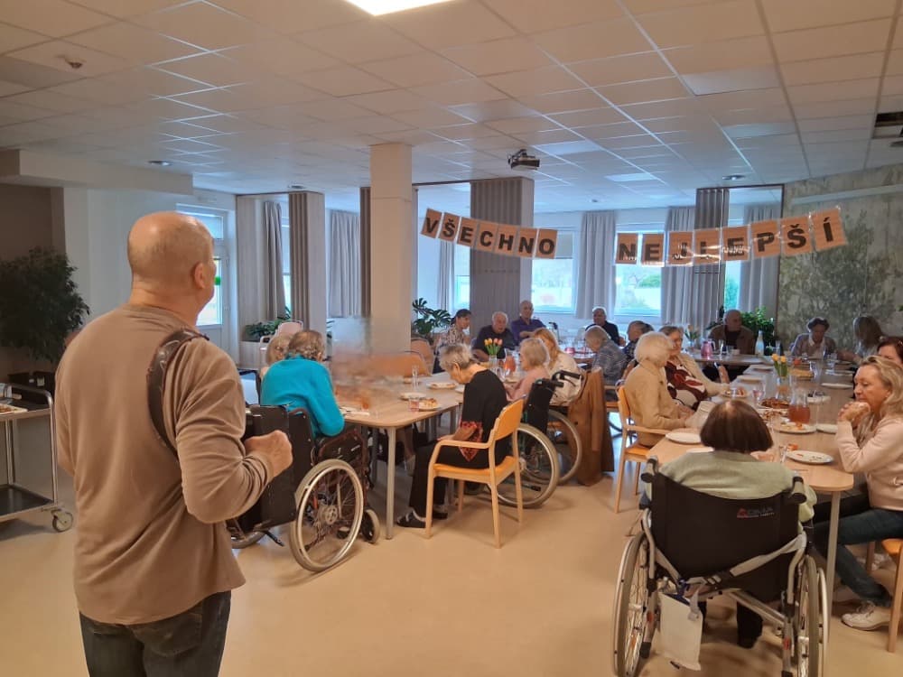 NAROZENINY - březen 7