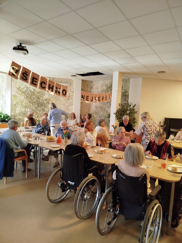 NAROZENINY - březen 9